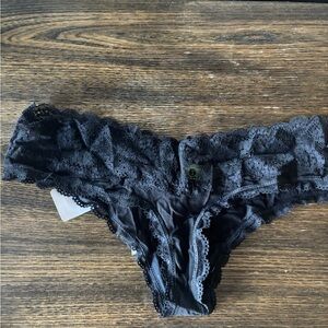 Honeydew Intimates Black Lace Panties NWT
